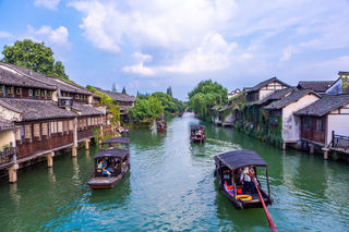 金秋十月，漫步乌镇，感受这座千年江南水乡的风雅魅力