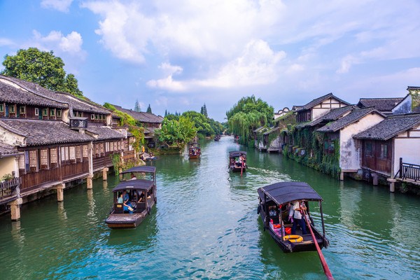 金秋十月,漫步乌镇,感受这座千年江南水乡的风雅魅力