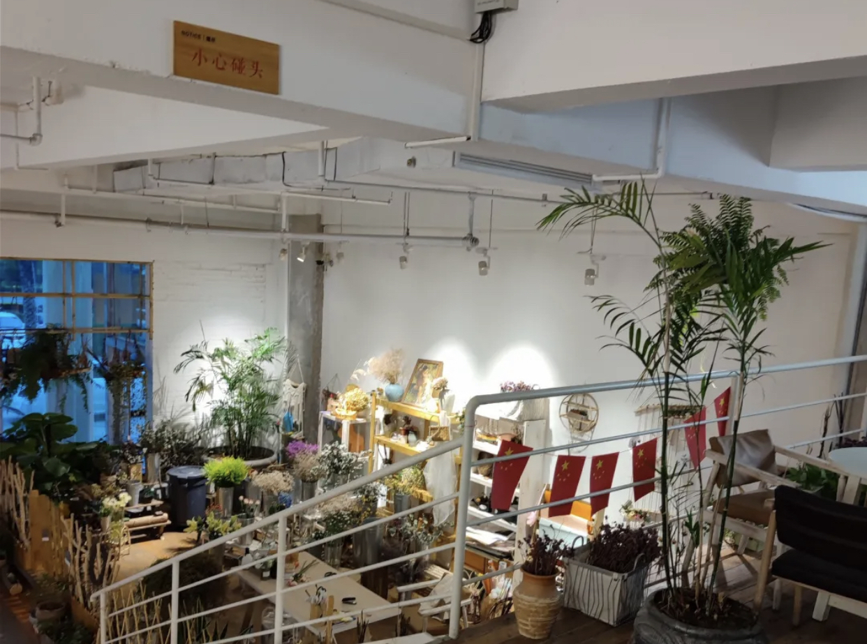 水边咖啡(临沭店)餐厅图片