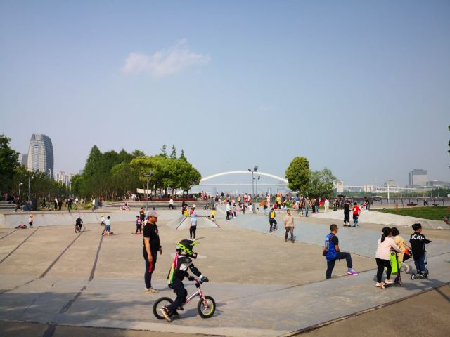 上海市滨江滑板公园旅行图片 1