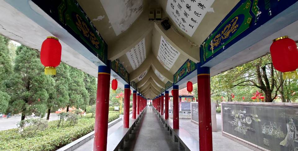 징강산 2일 투어: 혁명의 요람, 산완 개편과 불꽃 공연