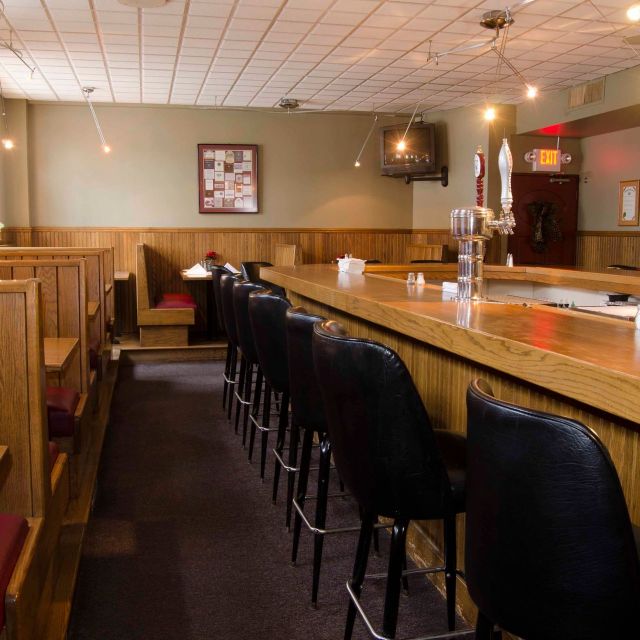 Ovalon Restaurant餐厅图片