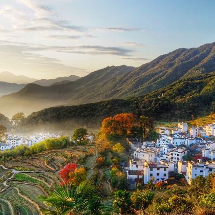 江西南昌+黄山风景区+宏村+龙虎山风景区+庐山风景名胜区+婺源篁岭+三清山风景区+景德镇+南昌鄱阳湖国家自然保护区12日11晚跟团游