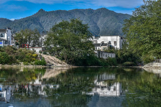 宏村太美了!不愧为国画里的乡村,连马路边都能美的动人!