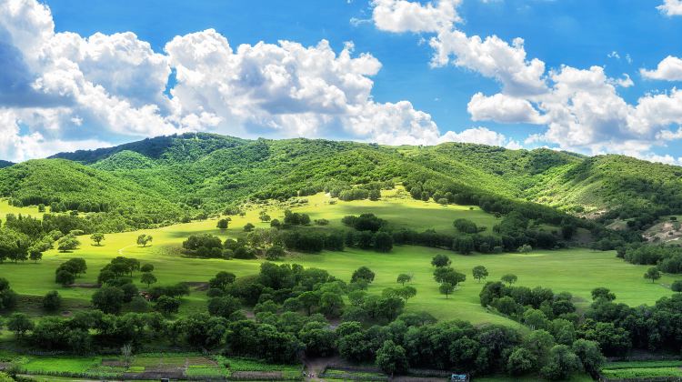 4-day 3-night · Private Tour · China + Inner Mongolia + Chifeng + Wulanbutong Steppe Tourist Area