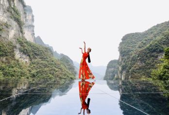 三峡竹海+屈原故里文化旅游区一日游|游竹海氧吧 打卡纤夫的爱【[三峡竹海景区]被誉为“三峡地区的天然氧吧” 峡谷内山峦环抱，有玉兔峰、枫竹岭、金鸡报晓等自然景观】