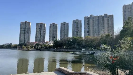 安定湖公園