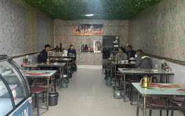 伊力亚斯快餐厅