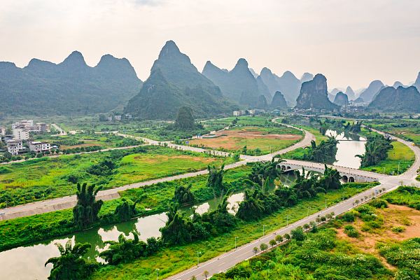 Shili Gallery (Picturesque Landscapes, Relaxed Exploration, Cultural Insights)