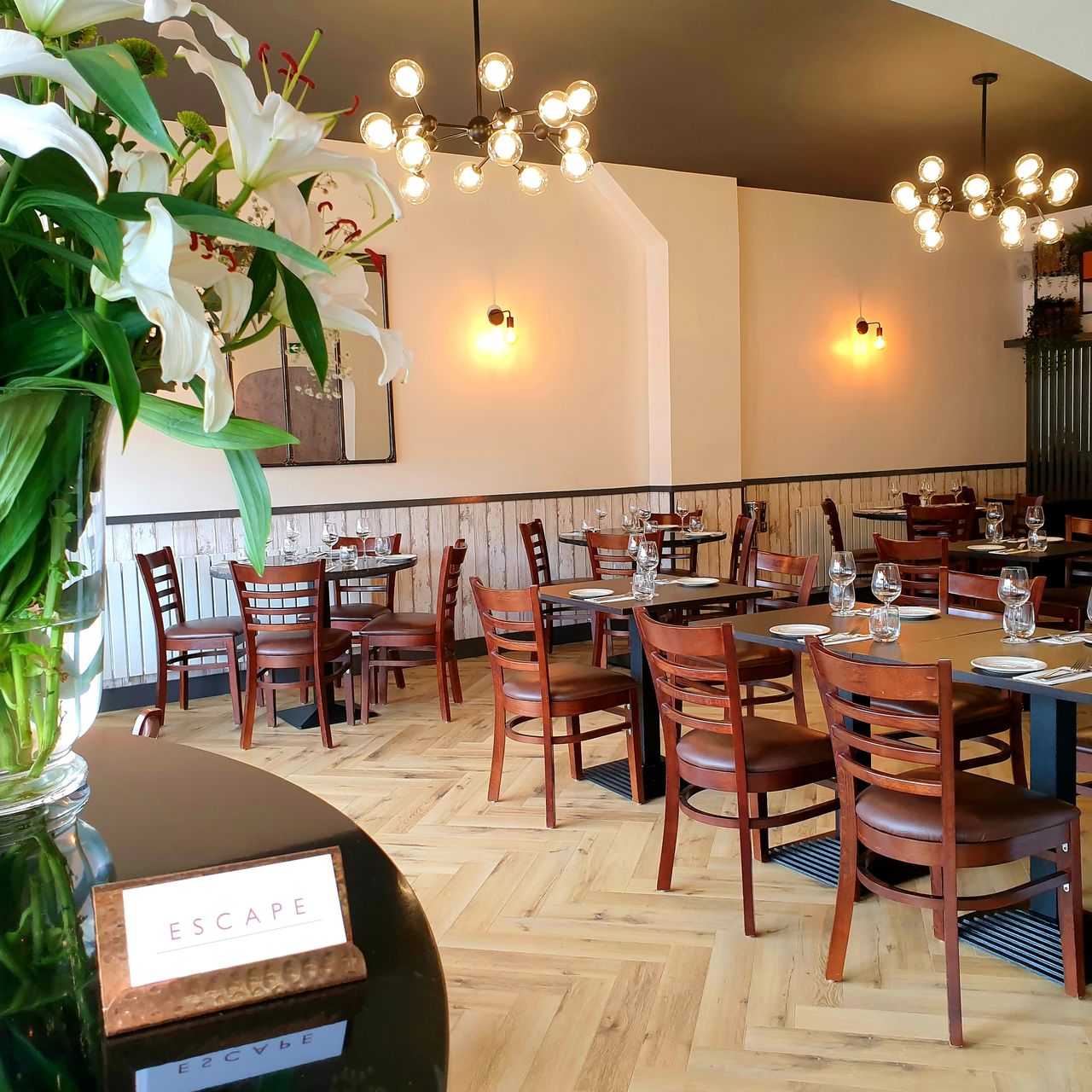 Escape Restaurant & Bar餐厅图片