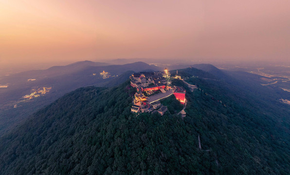 宜游镇江：山河林麓间聆听秋日私语