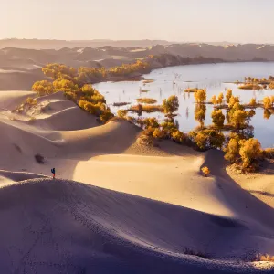 허톈