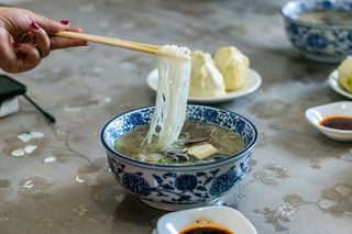 最美的季节与你邂逅，青海西宁城东区夏日寻味之旅