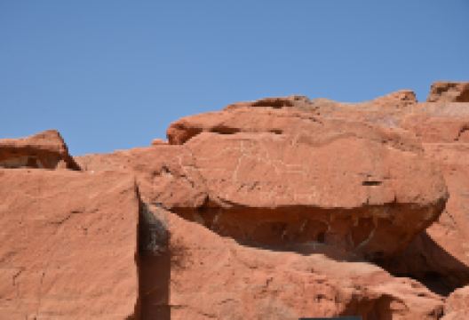 阴山岩刻景点图片