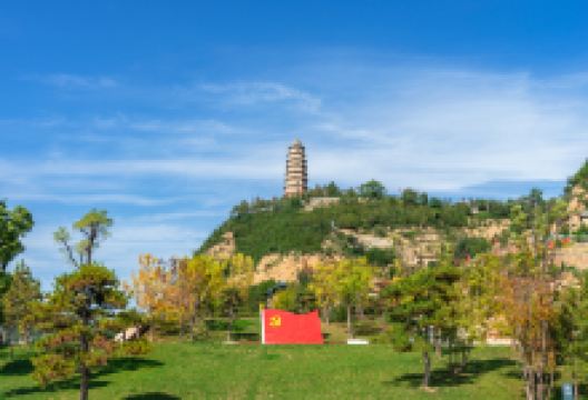 宝塔山景点图片