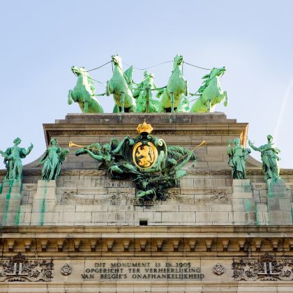 法国+卢森堡+比利时+荷兰+德国8日7晚跟团游