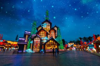 五一不知道去哪里？不如来自贡看一场美出天际的华灯盛宴吧！