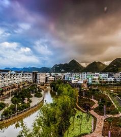 兴仁游记图文-乡游黔中·兴仁市 绿荫河社区 │满眼绿荫河水，一幅水乡风韵画卷