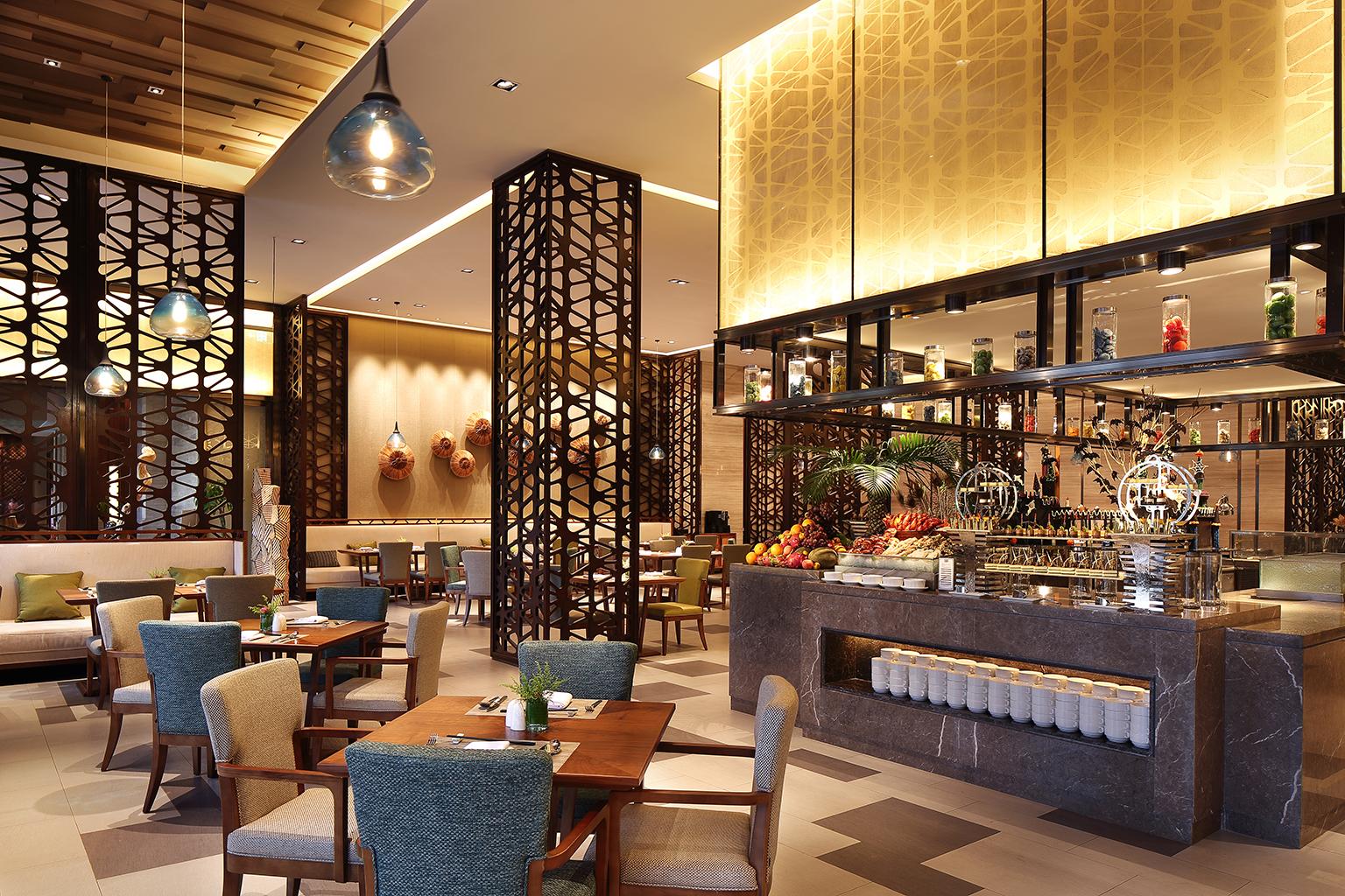 西双版纳融创皇冠假日度假酒店·吉咖啡厅餐厅图片