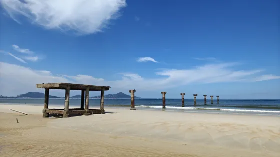 烏礁灣