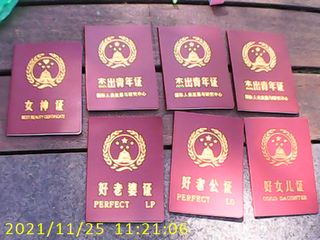 3个人小家,,家人在上海,,,