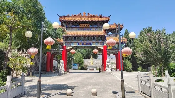 龍鳳山風景區