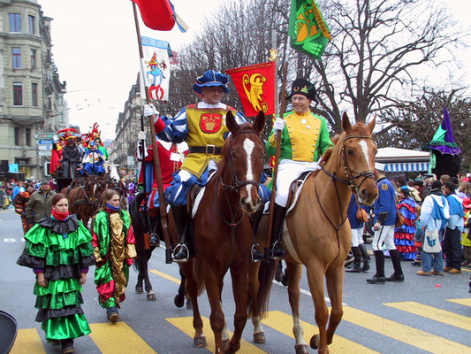 欧洲行：瑞士卢塞恩狂欢节盛景（图）