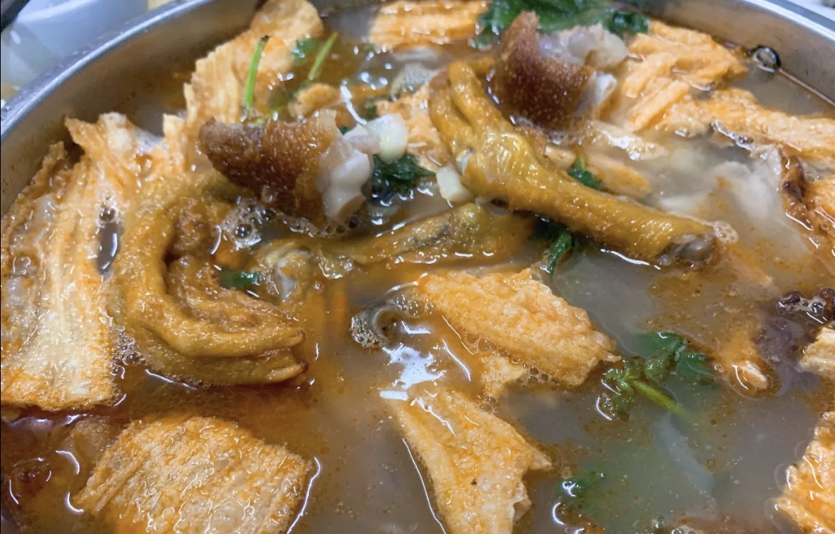 千口福螺蛳鸭脚煲