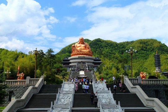 梵净山,第五大佛教名山,也是拯救生命的诺亚方舟