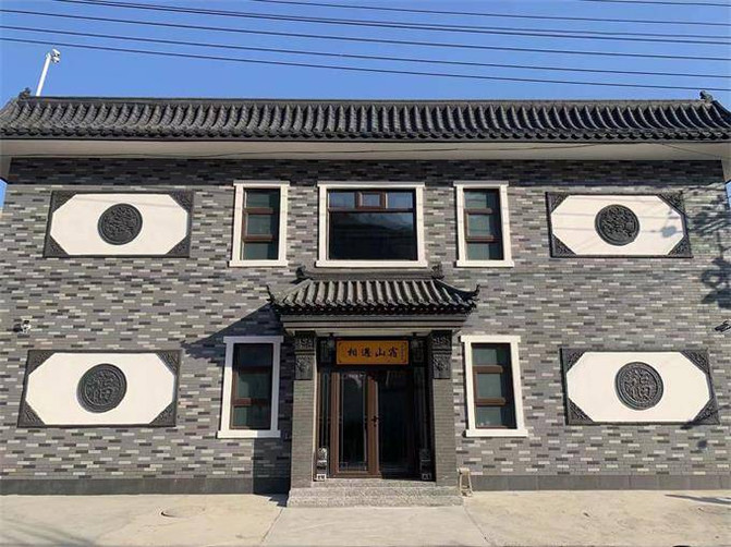 天津薊州黃崖關長城相遇山宿民宿，整個院落古色古香。