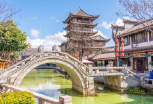 彝人古镇景点图片