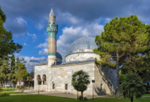 绿色清真寺景点图片