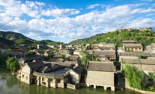 古北水镇忆苦思甜菜馆吃住玩乐一条龙，实乃夏季休闲避暑好去处！