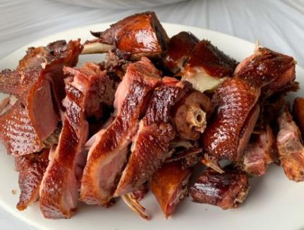 宋家黄辣丁砂锅血旺肥肠(新津店)