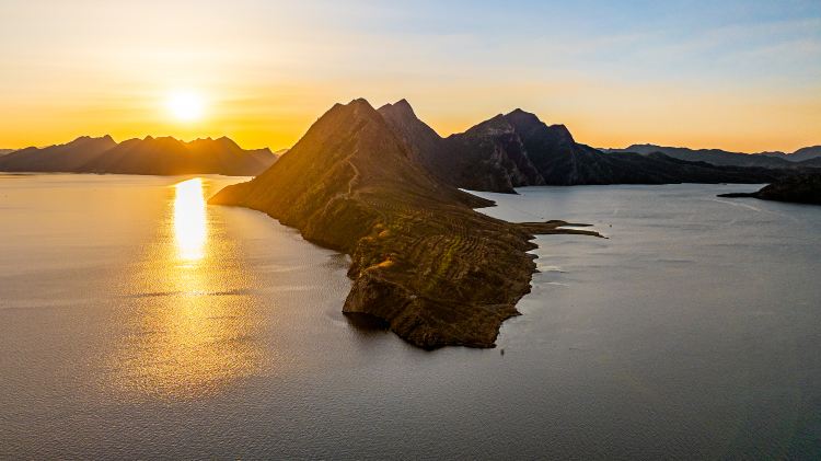 潘家口水下长城风景区