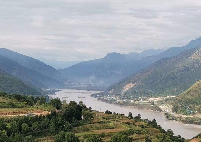 长江第一湾旅行图片 1