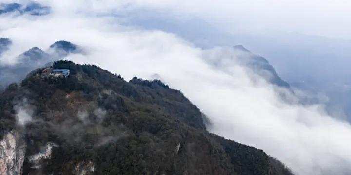 乾元山