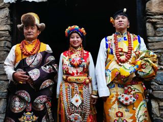 走进阿坝藏族羌族自治州马尔康市 上千年古老的官寨、碉楼都在这