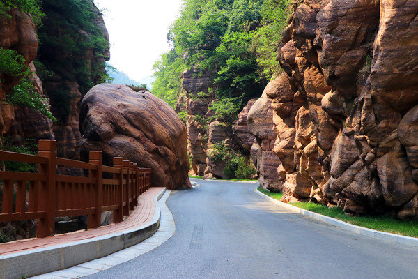河南旅行 | 仙门山景区千岩万壑惹人爱，犹如天上落下来