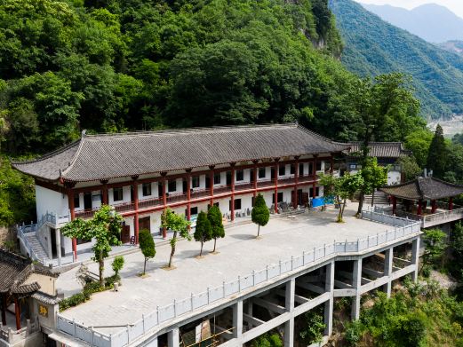 灵崖寺