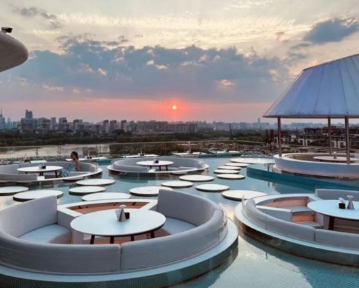 The One Restaurant&Bar(曲江玫瑰·ONE店)