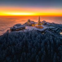 峨眉山图片