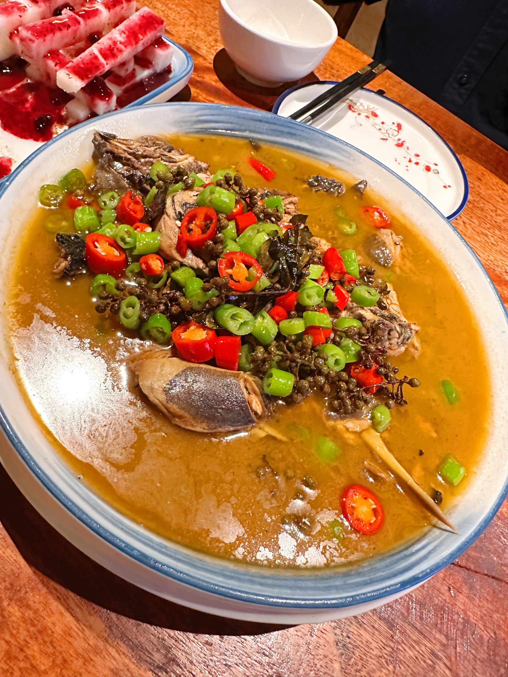 石屏彝家人(金源大道店)