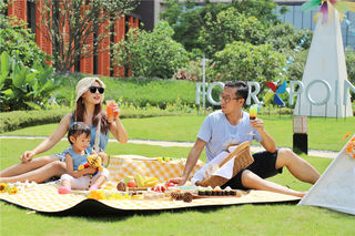 带娃亲子游 秋日的诗情画意全在艺术里