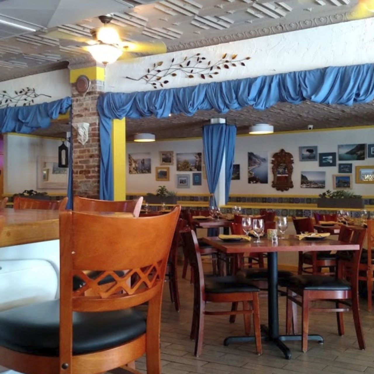 Limoncello Italian Restaurant & Wine Bar