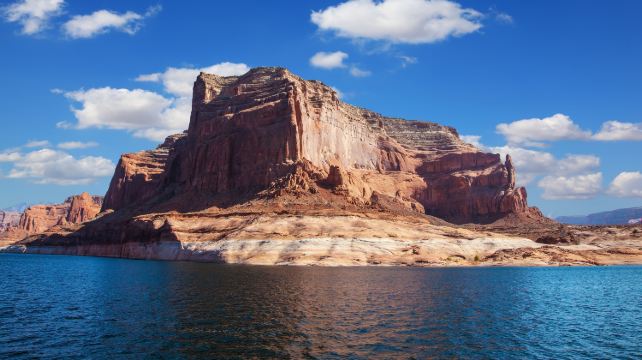 <7天>【13人小团 | 国家公园与摄影环线｜3天2晚黄石15景】·三进黄石+4大国家公园2大网红摄影地：大峡谷+羚羊彩穴+布莱斯峡谷+马蹄湾+鲍威尔湖+一晚枫丹白露酒店+免费接送机