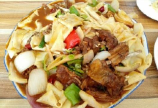 许记驴肉黄面胡杨焖饼美食图片