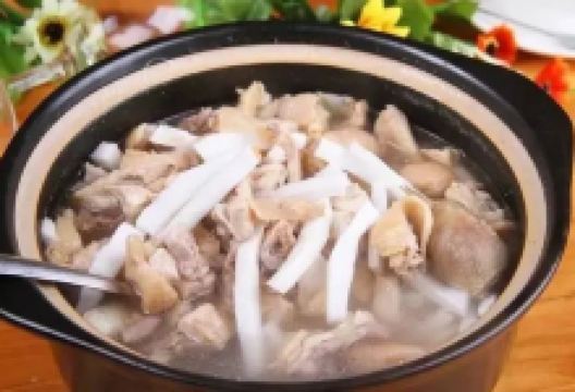 Koh Ngai Camping Restaurant美食图片