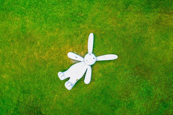 亲子露营地体验,我在露营地里找到一个大游乐场