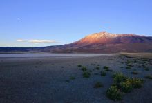 乌图伦古火山景点图片